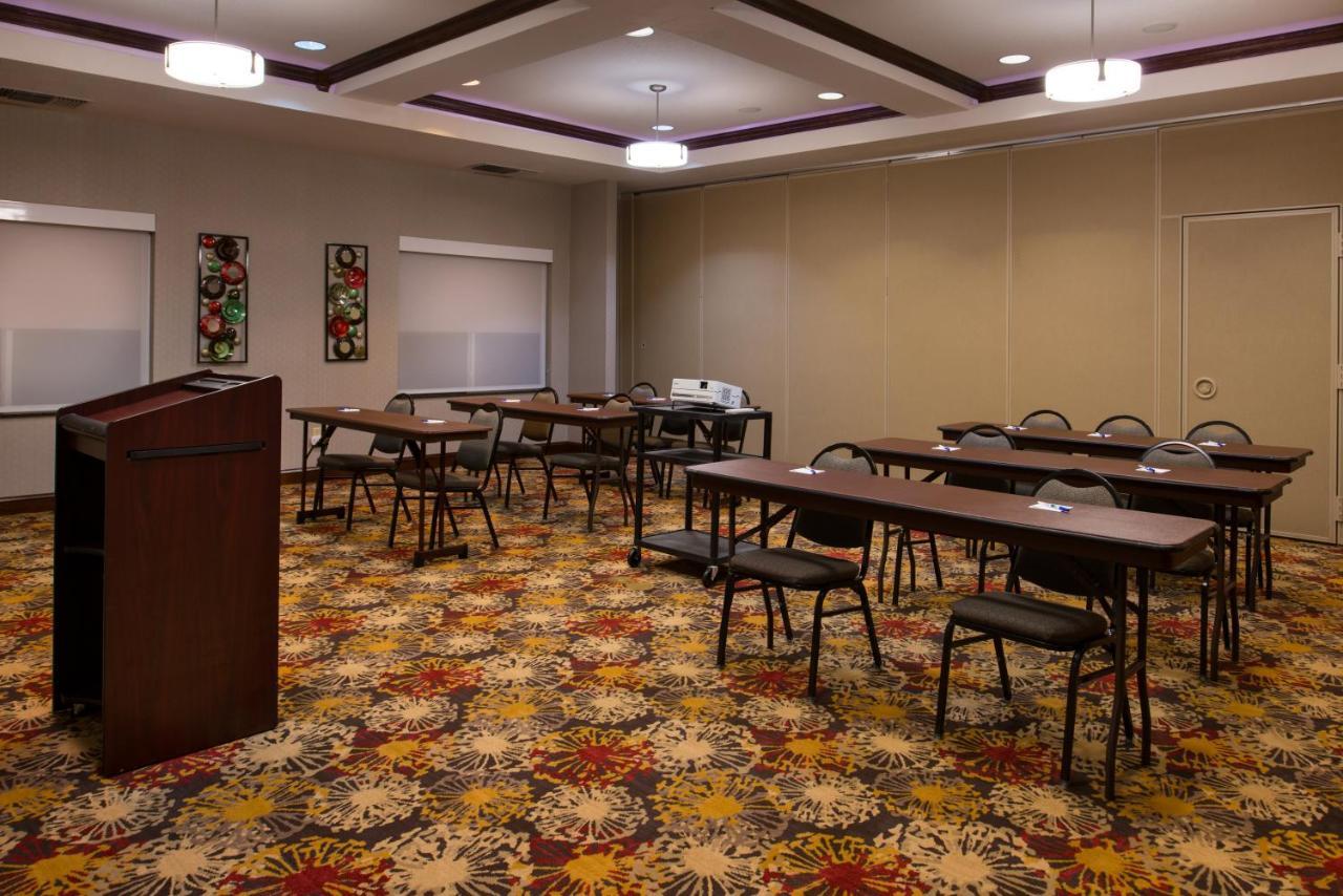 Holiday Inn Express & Suites Pittsburg By Ihg Exteriör bild