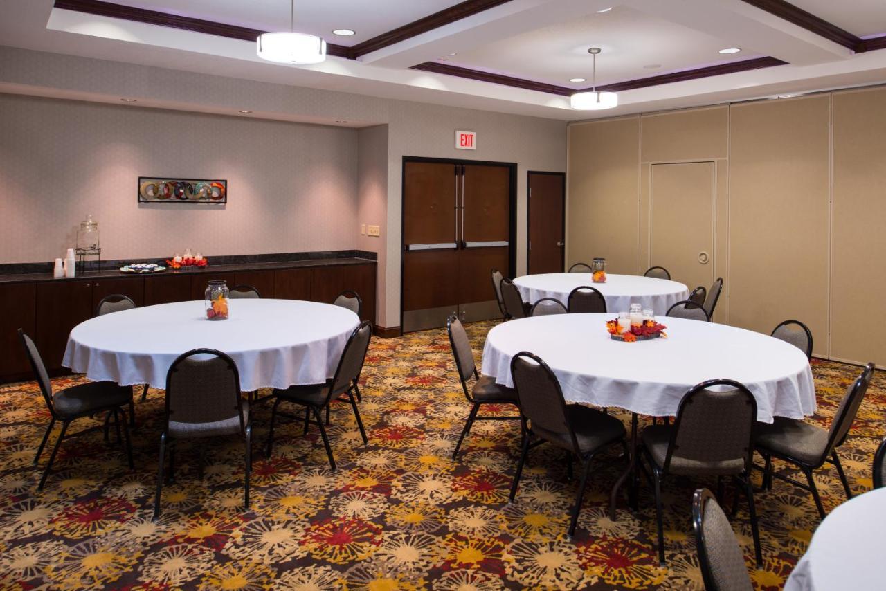 Holiday Inn Express & Suites Pittsburg By Ihg Exteriör bild