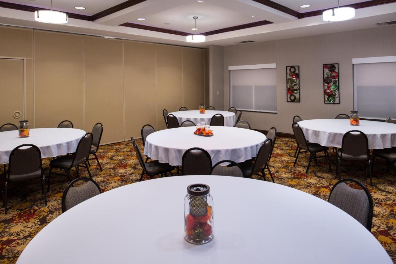 Holiday Inn Express & Suites Pittsburg By Ihg Exteriör bild