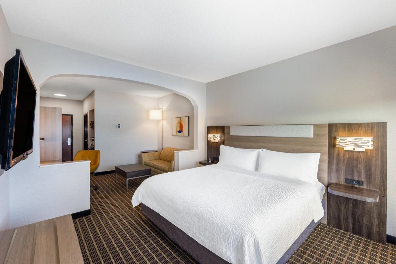 Holiday Inn Express & Suites Pittsburg By Ihg Exteriör bild