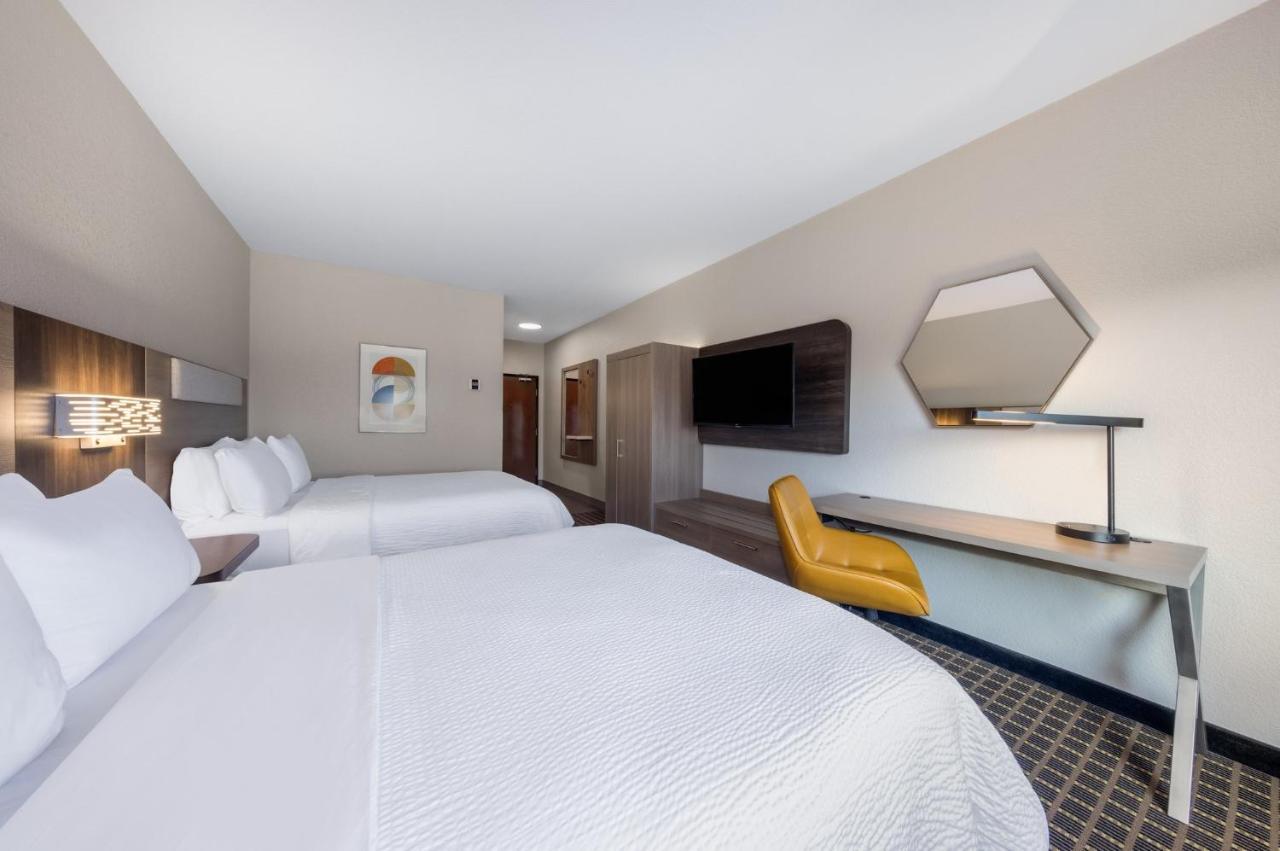 Holiday Inn Express & Suites Pittsburg By Ihg Exteriör bild