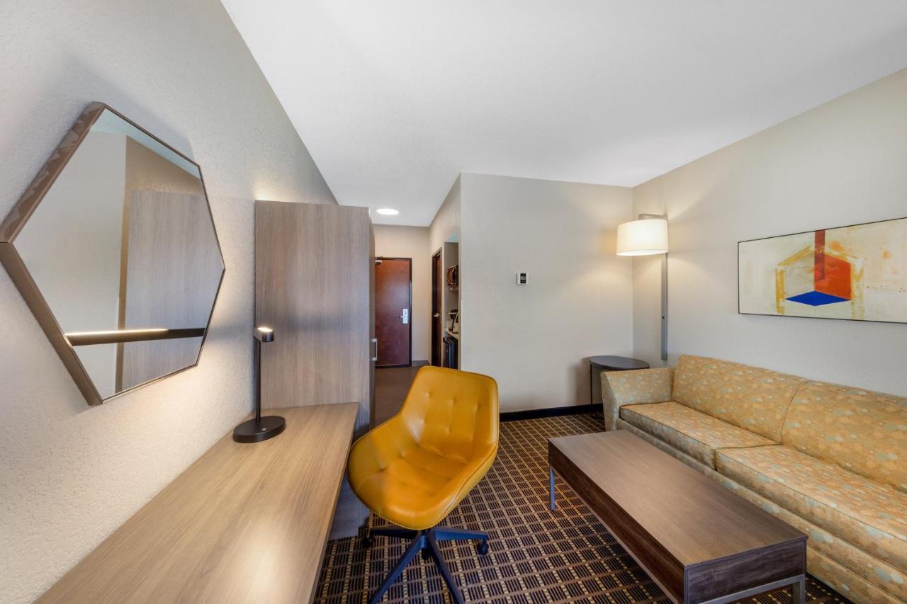 Holiday Inn Express & Suites Pittsburg By Ihg Exteriör bild
