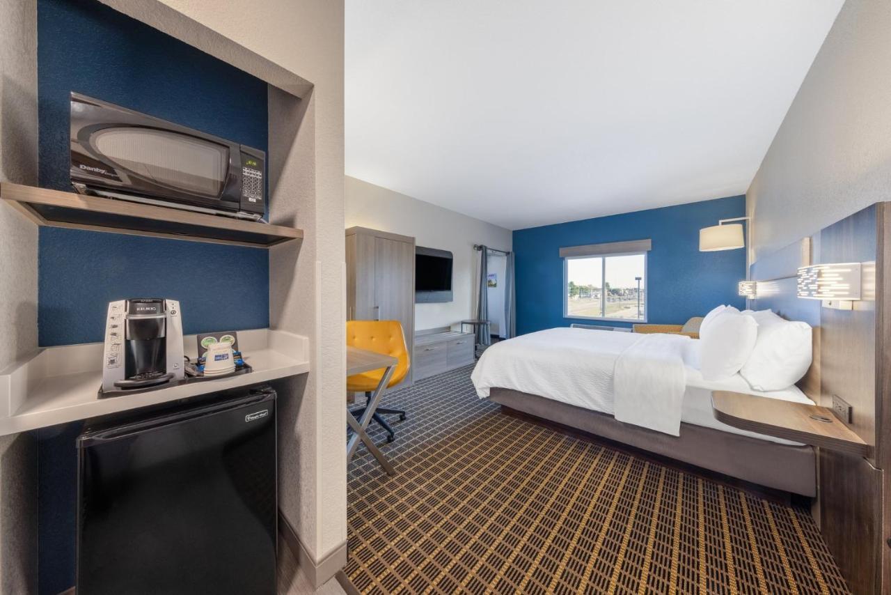 Holiday Inn Express & Suites Pittsburg By Ihg Exteriör bild