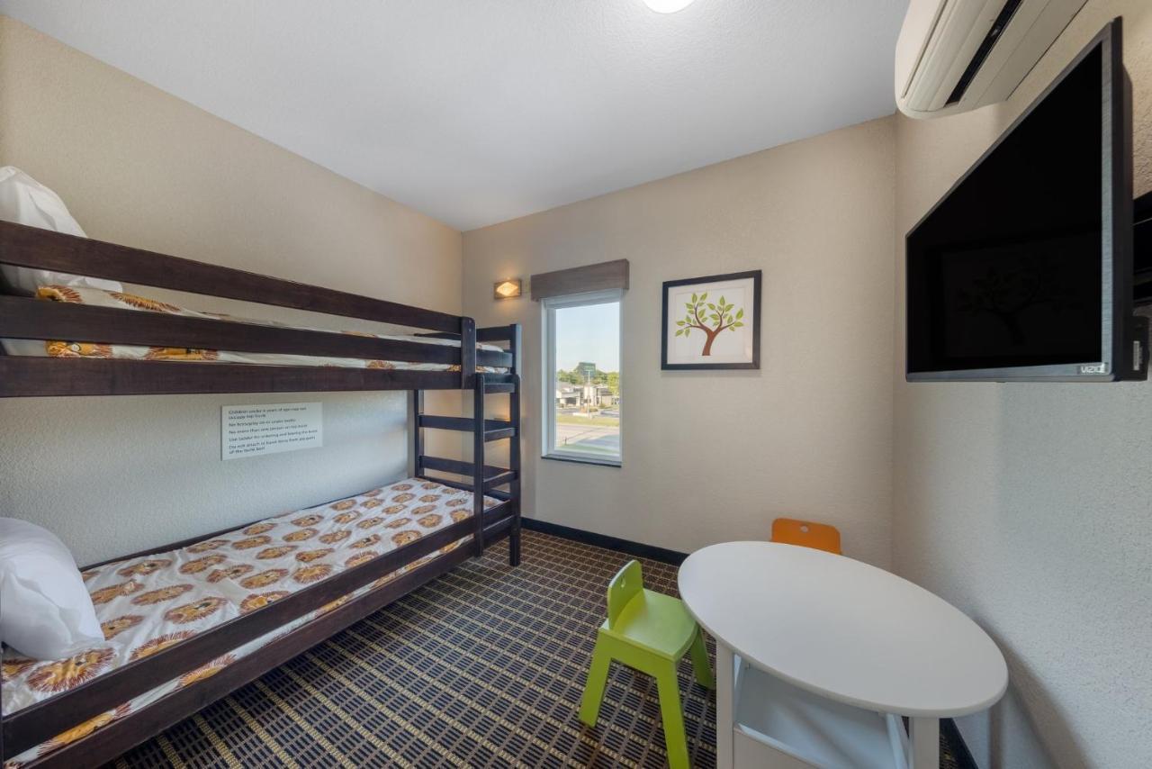 Holiday Inn Express & Suites Pittsburg By Ihg Exteriör bild