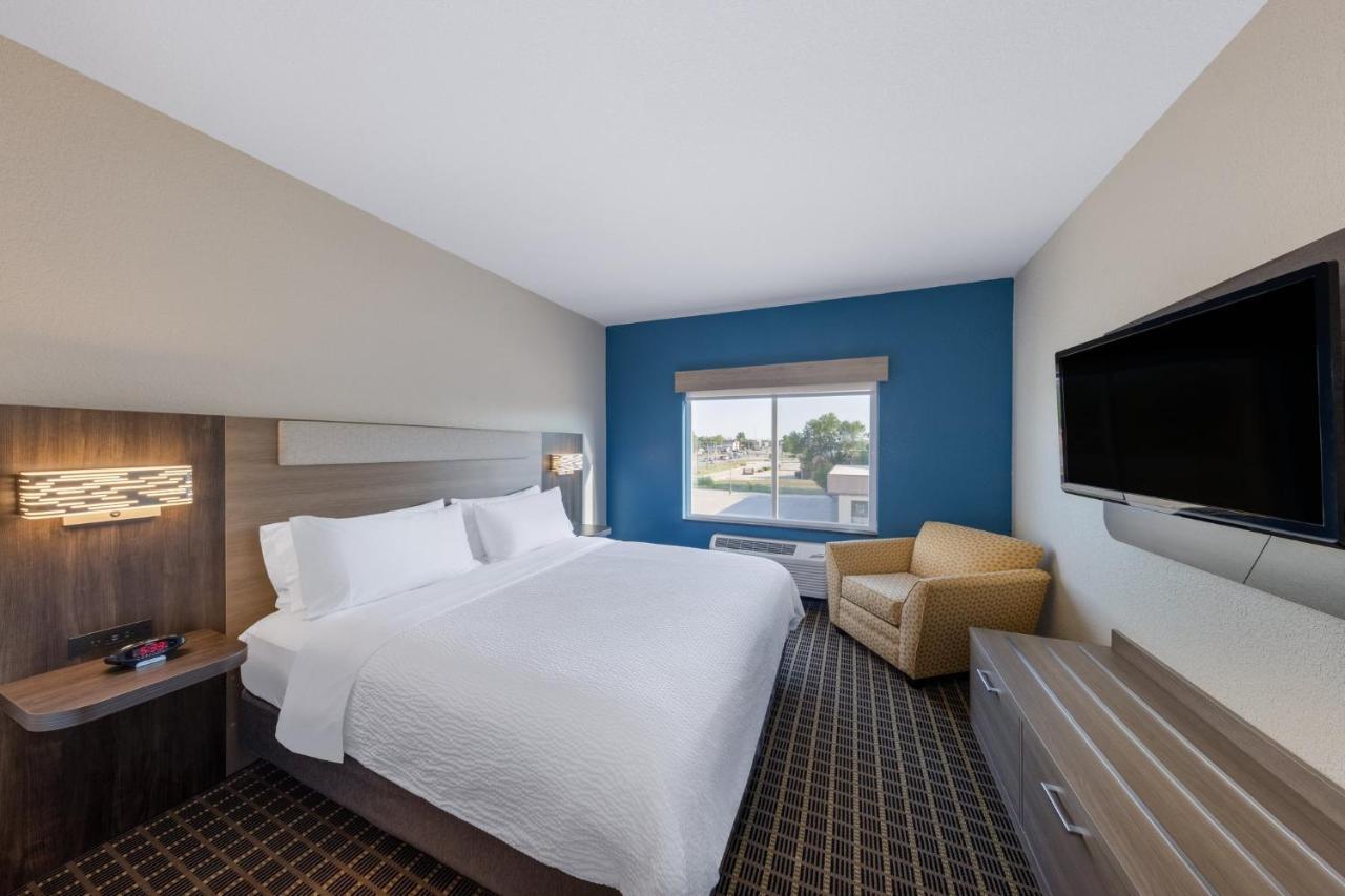 Holiday Inn Express & Suites Pittsburg By Ihg Exteriör bild