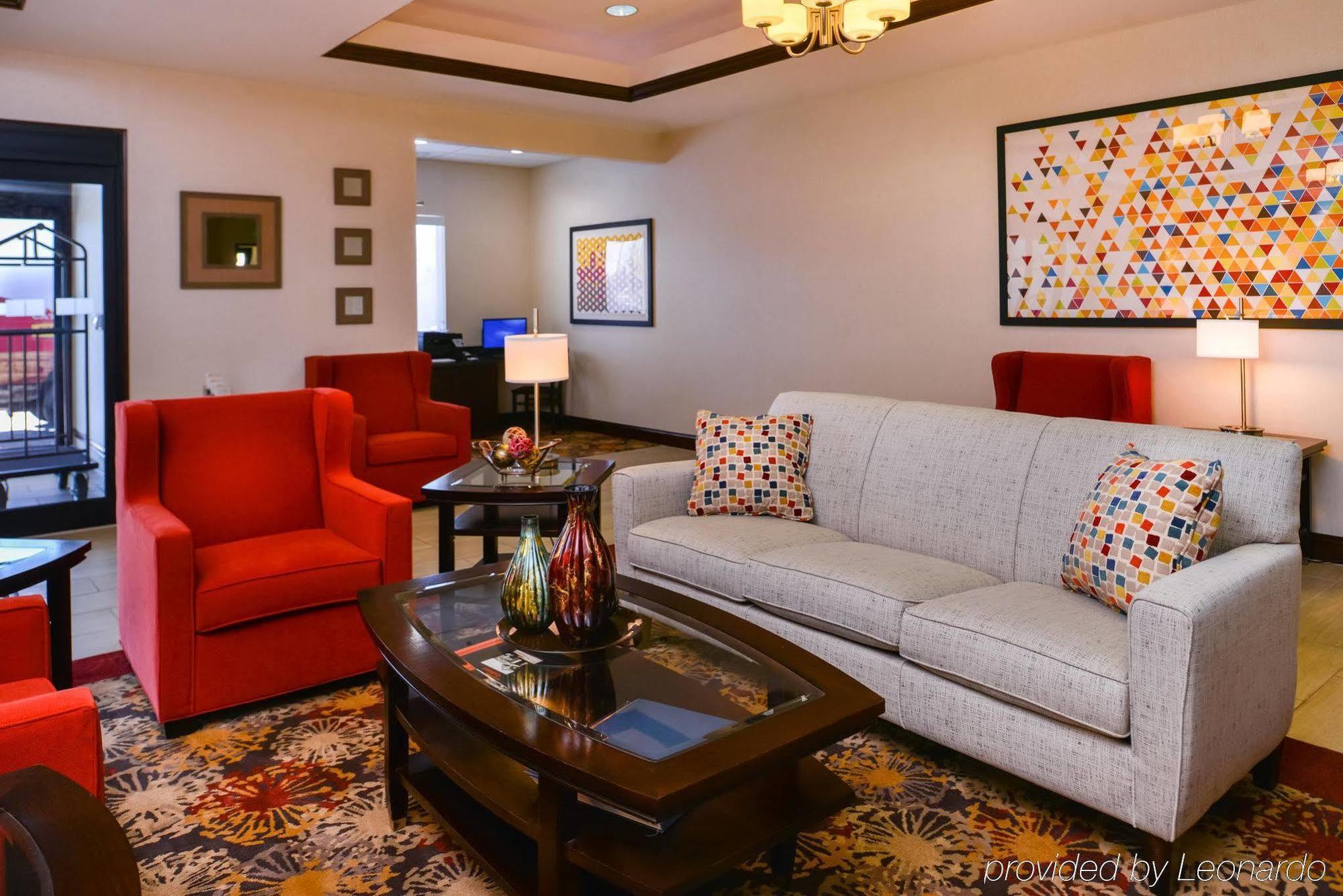 Holiday Inn Express & Suites Pittsburg By Ihg Exteriör bild